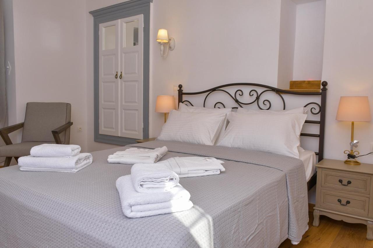 Mansion Dasi Bed & Breakfast Spetses Town Exterior photo