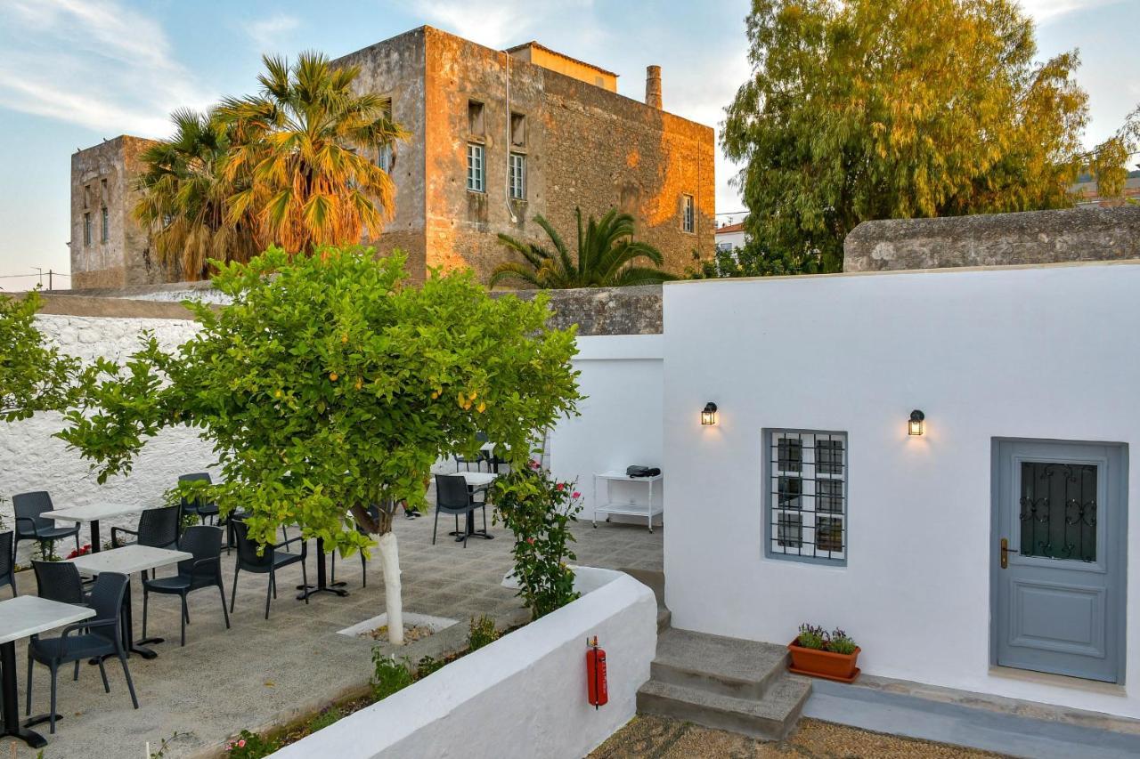 Mansion Dasi Bed & Breakfast Spetses Town Exterior photo