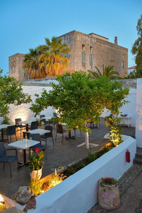 Mansion Dasi Bed & Breakfast Spetses Town Exterior photo