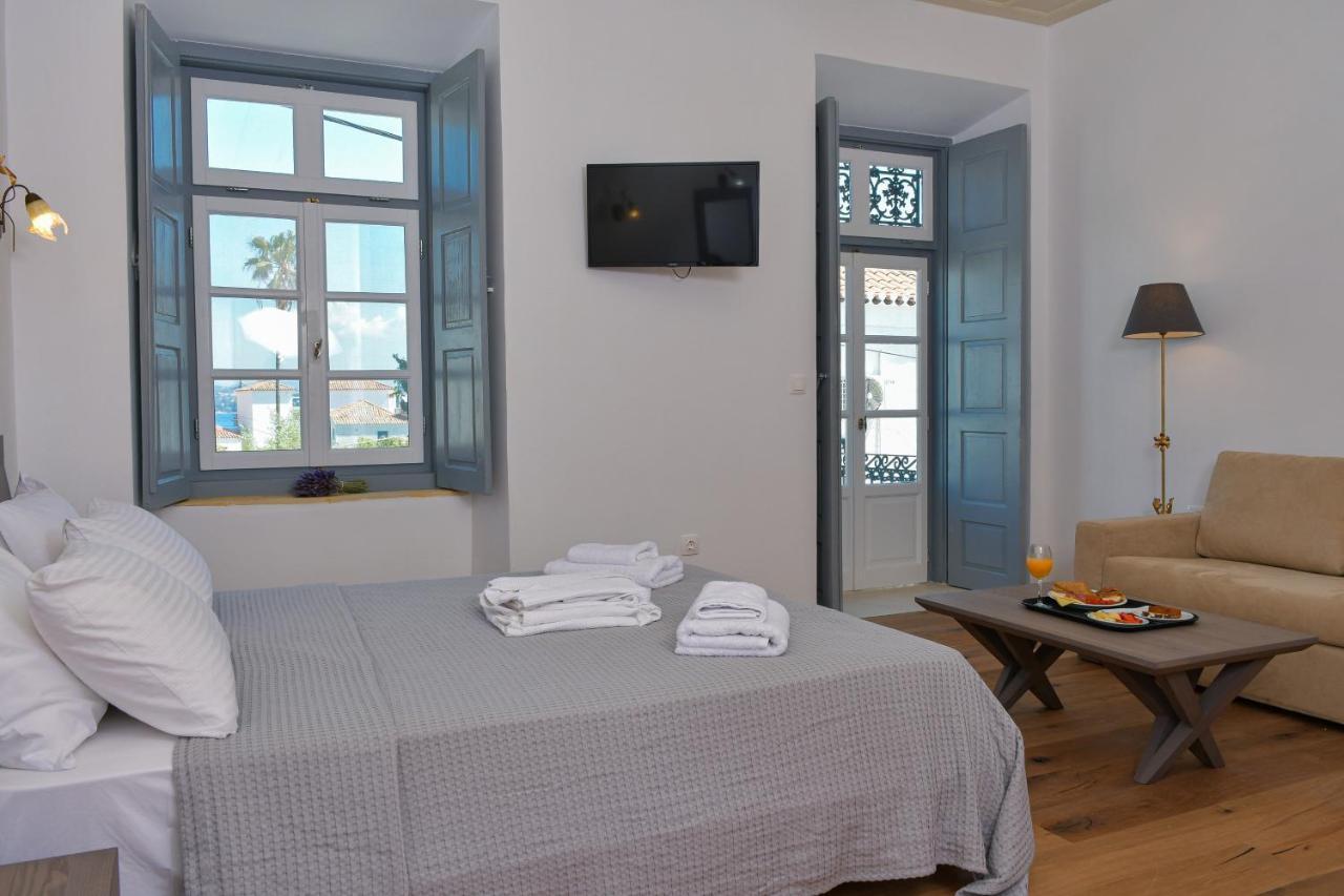 Mansion Dasi Bed & Breakfast Spetses Town Exterior photo