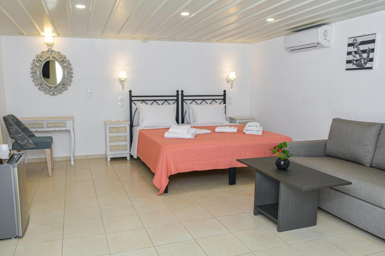 Mansion Dasi Bed & Breakfast Spetses Town Exterior photo